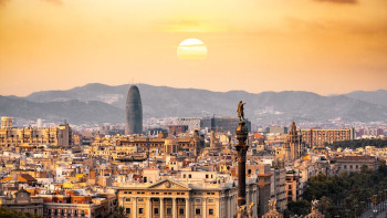 Фотография к новости: Испанияда төтенше жағдай жарияланды