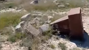 Фотография к новости: Зираттағы вандализм: Ақтау тұрғындары дабыл қағуда