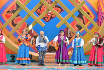 Фотография к новости: Ақтөбеліктер бірлік мерекесін тойлап жатыр