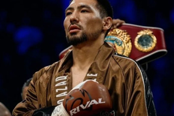 Фотография к новости: Жәнібек Әлімханұлы әлемнің топ-20 боксшысының қатарына енді