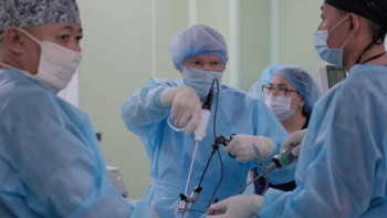 Фотография к новости: Қазақстан мен Ресейдің жетекші хирургтары балаларға сәтті операция жасады