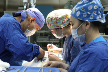 Фотография к новости: Астанада нейрохирургтар үш айлық сәбидің миындағы ісікті алып тастады