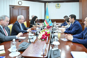 Фотография к новости: Мәжілісте Мажарстанмен парламентаралық ынтымақтастықты кеңейту мәселесі талқыланды