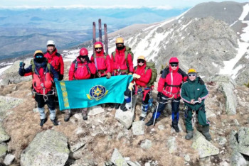 Фотография к новости: ТЖМ құтқарушылары биіктігі 2630 метр тауға шықты