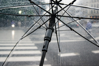 Фотография к новости: Ауа райы: Найзағай ойнап, бұршақ пен жаңбыр жауады