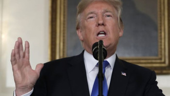 Фотография к новости: Трамп "үлкен әрі аса қадірлі елмен" жасалған келісімді мақтан тұтып жарияламақ