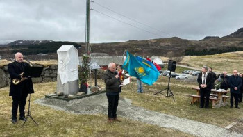 Фотография к новости: Норвегияда қазақстандық жауынгерге арналған мемориал ашылды