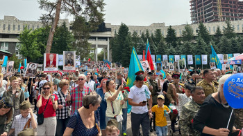 Фотография к новости: «Батырларға тағзым» акциясы: Алматылықтар қаһарман жерлестерімізді еске алды