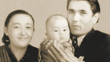 Фотография к новости: «Қарапайым тірлік кешті». Тоқаев анасы туралы естелігімен бөлісті