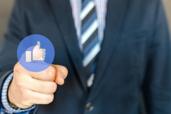 Фотография к новости: Лайк баспағандарды жазалаған басшы қызметінен кетті