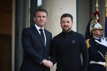 Фотография к новости: Макрон Украина туралы: "Барымызды бердік, енді өзімізде де жоқ"