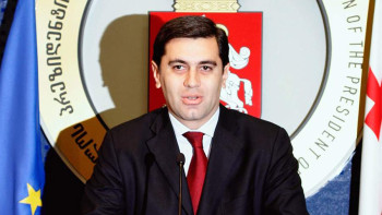 Фотография к новости: Экс-министр кепілақы төлемегені үшін қамауға алынды