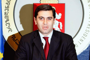 Фотография к новости: Экс-министр кепілақы төлемегені үшін қамауға алынды