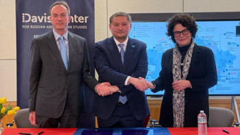 Фотография к новости: Қазақстан мен Гарвард қазақстандық сирек кітаптар мен қолжазбаларды цифрландыру жобасын бастайды