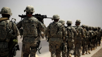 АҚШ Сириядағы әскер санын 900-ге дейін қысқартпақ