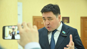 Фотография к новости: ҰБТ тапсырмағандар педагог мамандығына оқып жатыр. Депутатты болашақ мұғалімдер алаңдатты