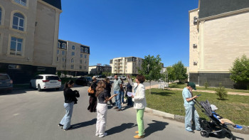 Фотография к новости: Сапасыз үй тұрғындары құрылыс компаниясы өкілдерімен соттасып жатыр