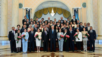 Фотография к новости: Көрермендер қойылымдарға бір ай бұрын билет алып қоятын болды – әртіс