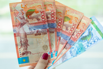 Фотография к новости: Биыл студенттердің стипендиясы қашан өсетіні белгілі болды