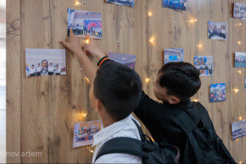 Фотография к новости: Фоторепортаж: Үркердегі жалғыз мектептің жүктемесін азайтқан жайлы мектеп қандай?