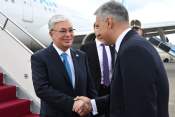 Фотография к новости: Тоқаев Түркі мемлекеттері ұйымының саммитіне қатысу үшін Будапештке барды