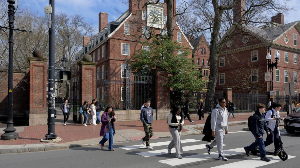  Faith Ninivaggi / Reuters