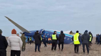 Фотография к новости: Ақтауда ұшақ апаты болған жерге ерекше белгі қойылды