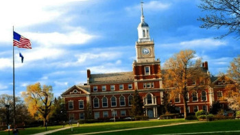 Фотография к новости: Трамп әкімшілігі Гарвардты жазалады: Оқу орнында қанша қазақстандық бар?