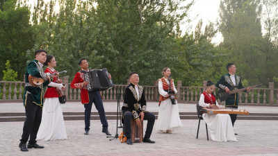 Таразда шекара қызметіне қарасты әскери ансамбль өнер көрсетті
