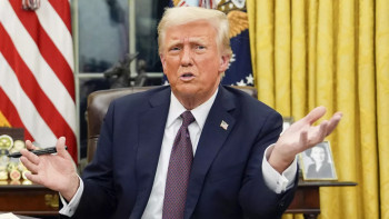 Фотография к новости: Трамп ЕО тауарларына 50% баж салығын енгізуді кейінге қалдырды