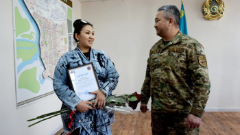 Фотография к новости: Павлодар тұрғыны кішкентай баланы құтқарғаны үшін марапатталды