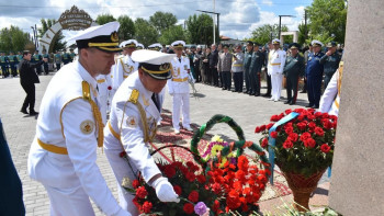 Фотография к новости: Әскери қызметшілер армия генералы Сағадат Нұрмағамбетовті еске алды