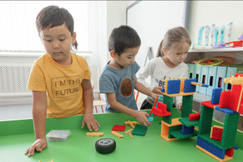 Фотография к новости: Қазақстанда балалардың құқықтық жағынан қорғалуы 90%-ға жетті