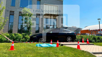 Фотография к новости: Астанада көлік жүргізушісі рөлде көз жұмды