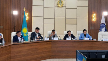 Фотография к новости: Астанада мемлекеттік рәміздерге арналған патриоттық семинар өтті