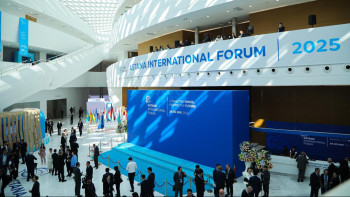 Фотография к новости: Жаһандық шешімдер мен стратегиялық әріптестік: AIF аясында 40-тан астам сессия өтті