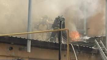 Фотография к новости: Ақтөбеде дүкен өртеніп, екі адам зардап шекті