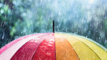 Фотография к новости: Найзағай, бұршақ: 16 өңірде дауылды ескерту жарияланды