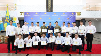 Фотография к новости: Әскердегі 2 мыңнан астам сарбаз мемлекеттік грантқа ие болды