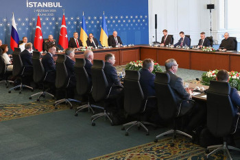 Фотография к новости: Ыстамбұлдағы келіссөз: Ресей мен Украина қандай келісімге келді