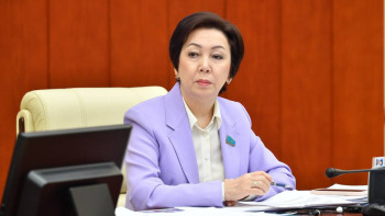 Фотография к новости: Барлық өңір республикалық бюджетке қарап отыр – Еспаева