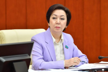 Фотография к новости: Барлық өңір республикалық бюджетке қарап отыр – Еспаева