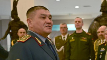 Фотография к новости: Жастарды көшеден әкетіп жатыр – министрлік түсініктеме берді