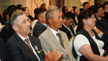 Фотография к новости: "Ақбас сиыр – ұлттық мақтаныш": Мал шаруашылығы қызметкерлері күні аталып өтті