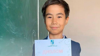 Фотография к новости: Жыл оқушысы: Маңғыстаулық бала минутына 17 мың сөз оқиды