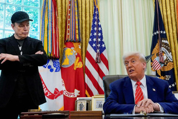 Фотография к новости: Маск пен Трамп арасындағы жанжалдан кейін акциялары құлдырады