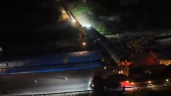 Фотография к новости: "ҚазАвтоЖол" Тараз-Шымкент жолындағы жүк көлігінің апаты бойынша пікір білдірді