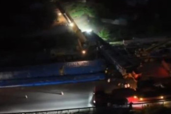 Фотография к новости: "ҚазАвтоЖол" Тараз-Шымкент жолындағы жүк көлігінің апаты бойынша пікір білдірді