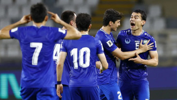 Фотография к новости: Әлем чемпионатына шыққан Өзбекстан футболшыларына көлік беріледі