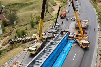 Фотография к новости: Тараз – Шымкент бағытында тұрған жүк көлігі жол жиегінен шығарылды